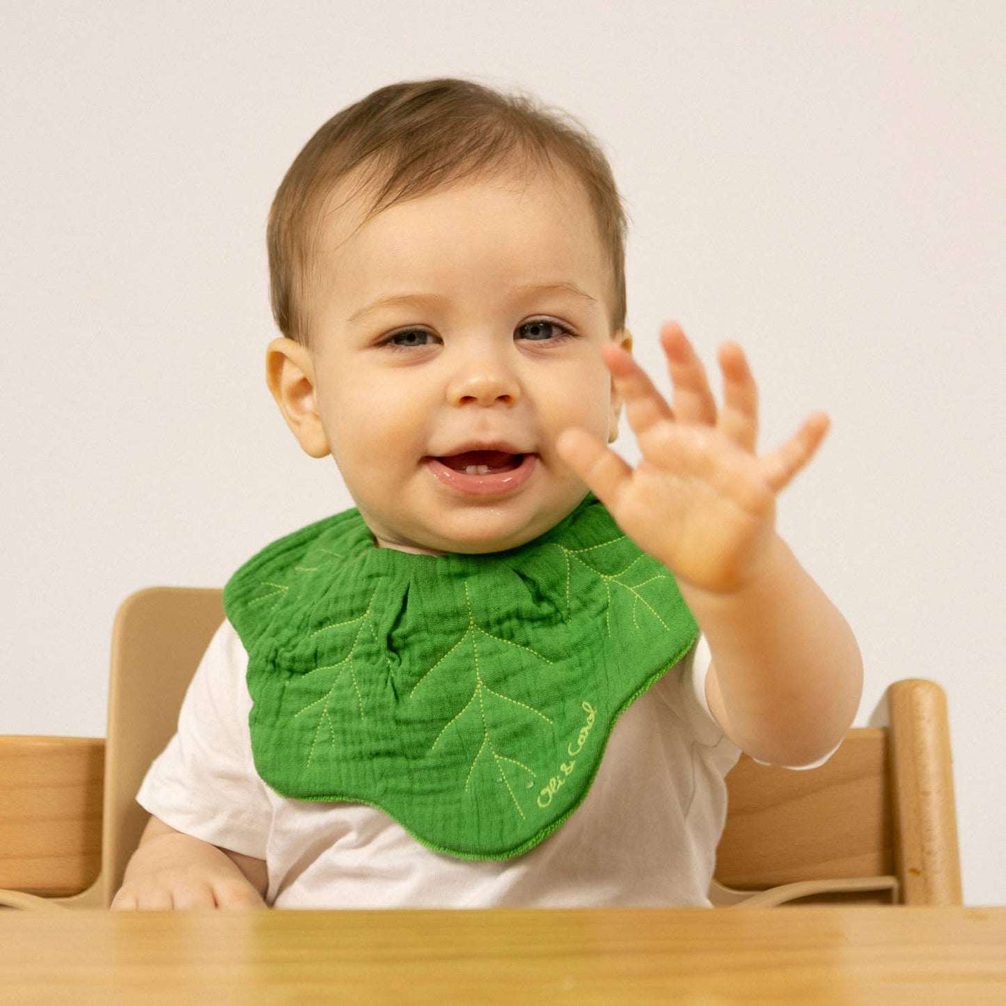 Oli & Carol Kendall The Kale Bib