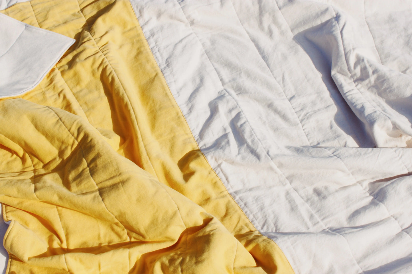 Plant-dyed, 100% Organic Cotton Quilts dnzy